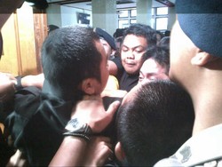 Pendaftaran Prabowo Sempat Diwarnai Kericuhan Elite Parpol dan Brimob