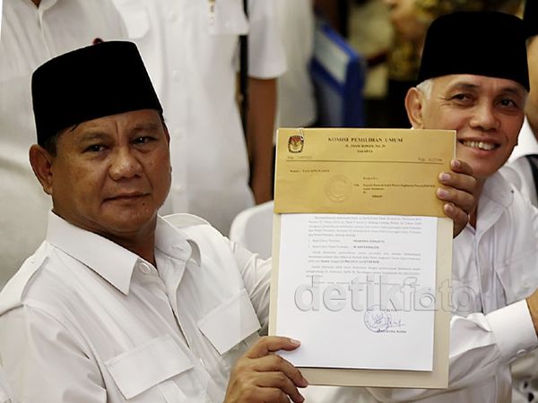 Prabowo-Hatta Resmi Daftar ke KPU