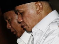 Prabowo-Hatta Salat Bersama