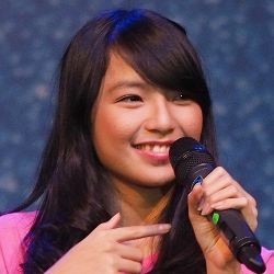 Aksi Tahan Napas Ala Gracia JKT48