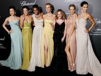 Model-model Seksi di Festival Film Cannes