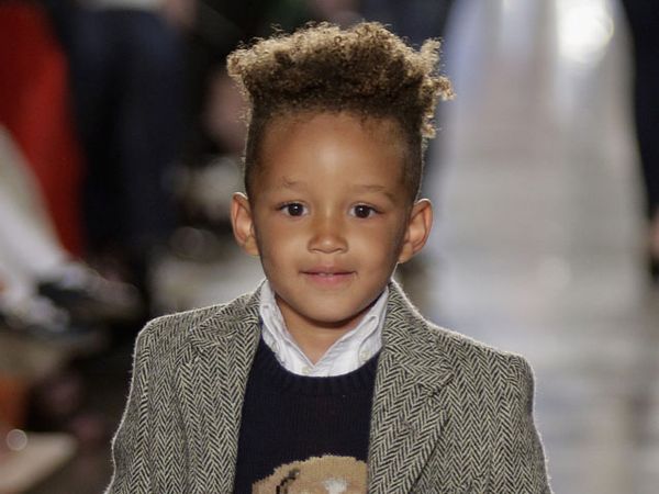 Gemes! Putra Alicia Keys Eksis di Catwalk
