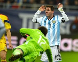 Mascherano: Argentina Sangat Berharap pada Messi