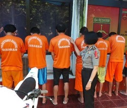 Polisi Ringkus 11 Pencuri Kendaraan Bermotor di Bandung