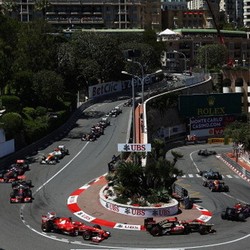 Alonso: Red Bull Berpeluang Patahkan Dominasi Mercedes di Monako