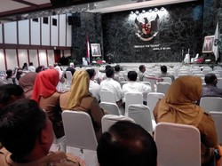 Ahok Ajak Para PNS DKI Nonton Film Jalanan Agar Paham Soal Hidup Susah