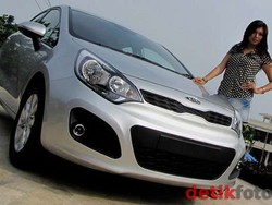 KIA Buka Pesanan untuk Rio Sedan
