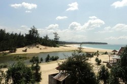 Unik, Ada Danau di Tepi Pantai Eumpee Nulu Aceh Besar