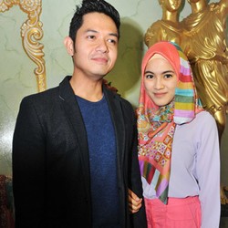 Setelah Nikah, Dude Harlino Makin Banyak Melihat Keindahan Alyssa Soebandono