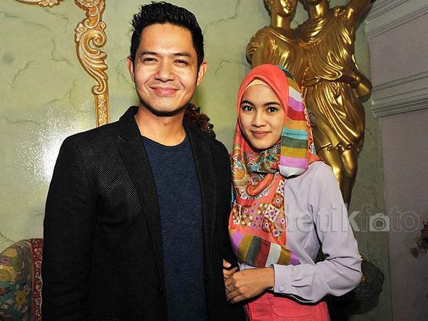 Dude Harlino dan Alyssa Soebandono Makin Lengket