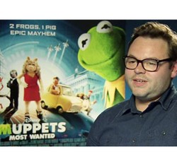 Bukan Orang Terkenal, Pria Ini Sukses Libatkan Seleb Dunia di Video Pernikahan