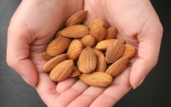Ini Dia 6 Khasiat Hebat Almond yang Membuatnya Jadi Superfood!