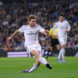 Illaramendi Bisa Gantikan Xabi Alonso