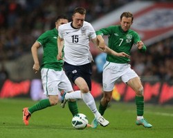 Roy Hodgson Sebut Phil Jones Akan Pulih 100% Pekan Ini