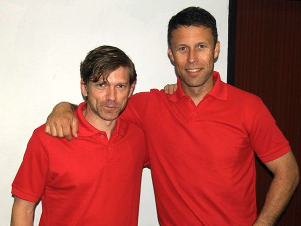 Eks Pemain MU Akan Hadapi Persib