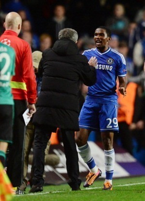 Mengecam Lagi, Etoo Kini Sebut Mourinho Boneka