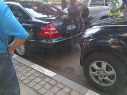 Dubes Afganistan Kaget Mobilnya Jadi Korban Tabrakan Beruntun di Sudirman