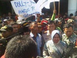 Kelompok-kelompok ini Siap Back-up Risma untuk Tutup Dolly
