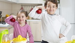 Anak Perlu Konsumsi Pepaya dan Tomat agar Tak Gampang Sakit