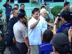 Prabowo-Hatta Tiba di RSPAD untuk Tes Kesehatan