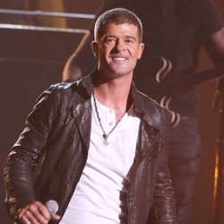 Robin Thicke Umumkan Album Baru Lewat Instagram
