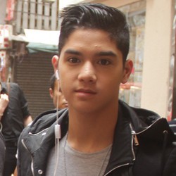 Saat Akting, Al Tetap Bergaya Cool