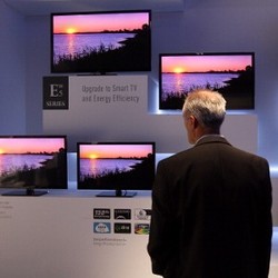 Pabrikan China Luncurkan Smart TV Murah