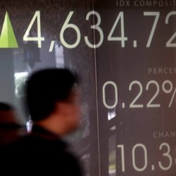 Bergerak Fluktuatif, IHSG Rehat di 4.974