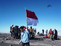 Mendaki Semeru, Bagai Mimpi Jadi Nyata