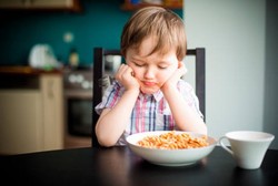 Harus Dilatih Sejak Dini, Begini Caranya Agar Anak Tak Jadi Picky Eater