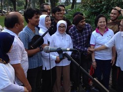 Dekati Masyarakat, Mufidah Jusuf Kalla Gerak Jalan Sehat Bareng Warga