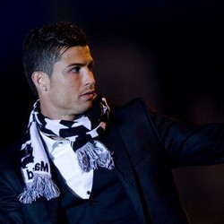 Cristiano Ronaldo: Rasanya Luar Biasa