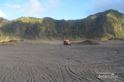 Libur Panjang ke Bromo, Banyak Pemandangan Secantik Ini