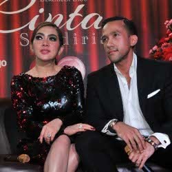 Raffi Ahmad Batal Jadi Teman Duet Baru Syahrini