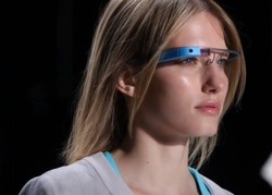 Dokter Mata Wanti-wanti Bahaya Google Glass