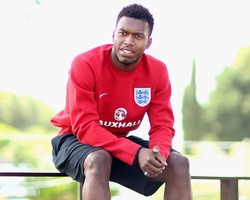 Sturridge Rileks Sambut Piala Dunia Pertamanya