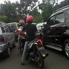 Jelang Kegiatan Sparkling Tunjungan, Arus Lalin Padat