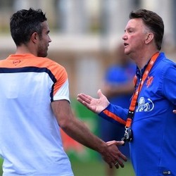 Van Persie Sebut Van Gaal Tak Suka Basa-basi