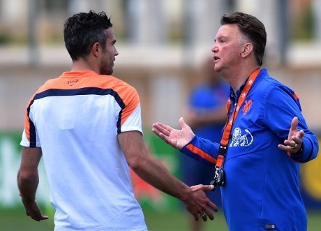 Van Persie Sebut Van Gaal Tak Suka Basa-basi