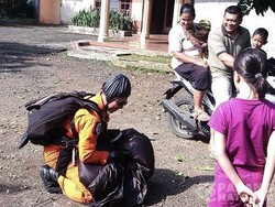 Penerjun Payung Nyasar Terjun ke Rumah Bidan di Kelapa Dua Depok