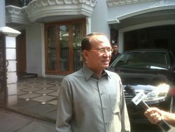 Suryadharma Harusnya Mundur dari Jabatan Menag Demi Integritas Pemerintahan