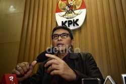Sita HP Anggito Terkait Kasus Haji, Kenapa KPK Tak Sita HP Suryadharma Ali?