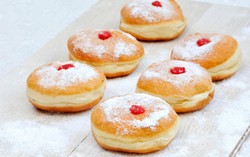 Walau Enak, Anak Perlu Dibatasi Konsumsi Donat Kentang dan Cireng karena Kaya Kalori