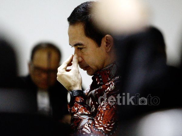 Wawan Dituntut 10 Tahun Penjara