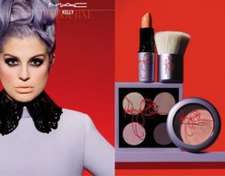 Kelly Osbourne Rilis Make-up Bernuansa Orchid Bersama MAC