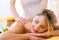 Berat Badan Turun dengan Totok Perut dan Hypnoslimming