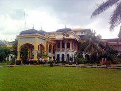 Istana Maimun, Paduan Melayu dan Eropa di Medan