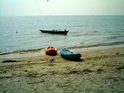 Liburan Seru di Pantai Sakera, Bintan