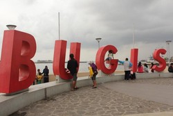 Libur Panjang di Makassar, Jangan Lewatkan Pantai Losari