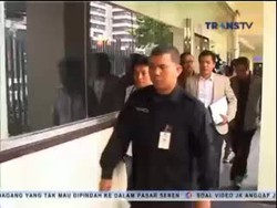 Massa Pro Jokowi Ragukan Kewarganegaraan Prabowo